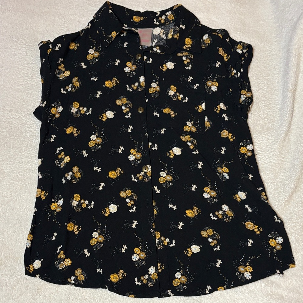 No Boundaries Black and Yellow Floral Button Down Shirt